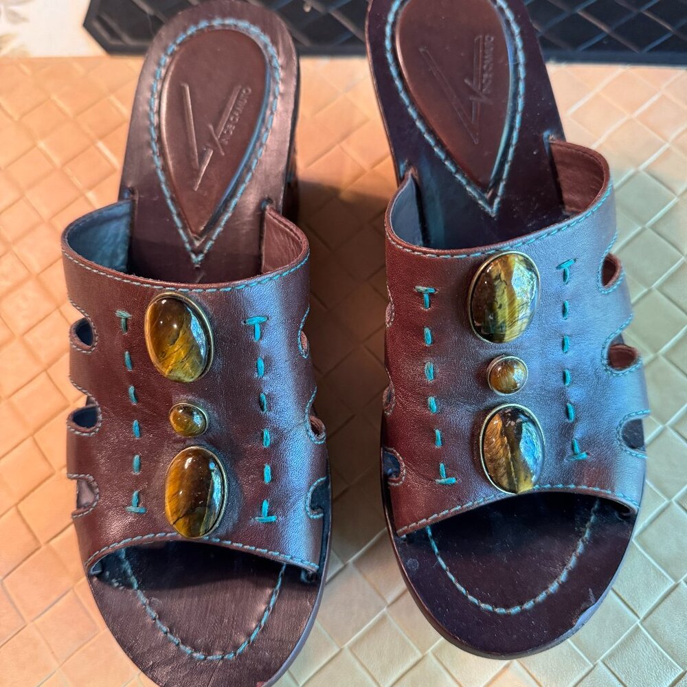 Vince Camuto Slip On Wedge Shoes Leather Brown & Decorative Stones Size 6